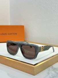 Picture of Louis Vuitton Sunglasses _SKUfw79615799fw